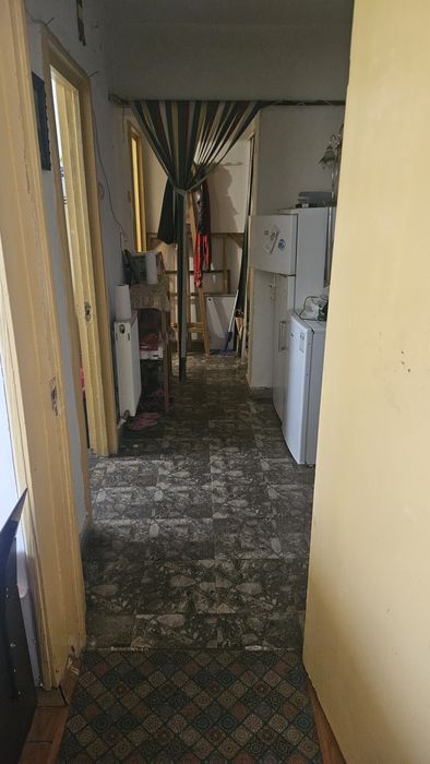 De vanzare garsonieră , complex 1 , Trivale Pitești
