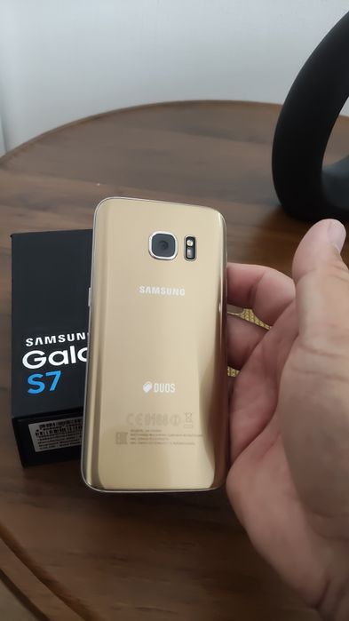 Продам Samsung S7
