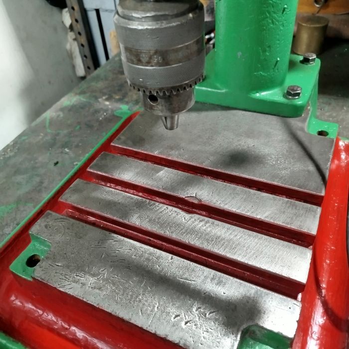 Продам сверлильный станок