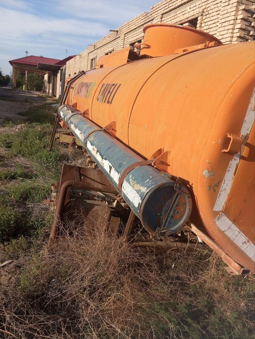 Ёмкст  алюминовий    сотилади  5 ярим тонналик ва    7 тонналик ёмкстл