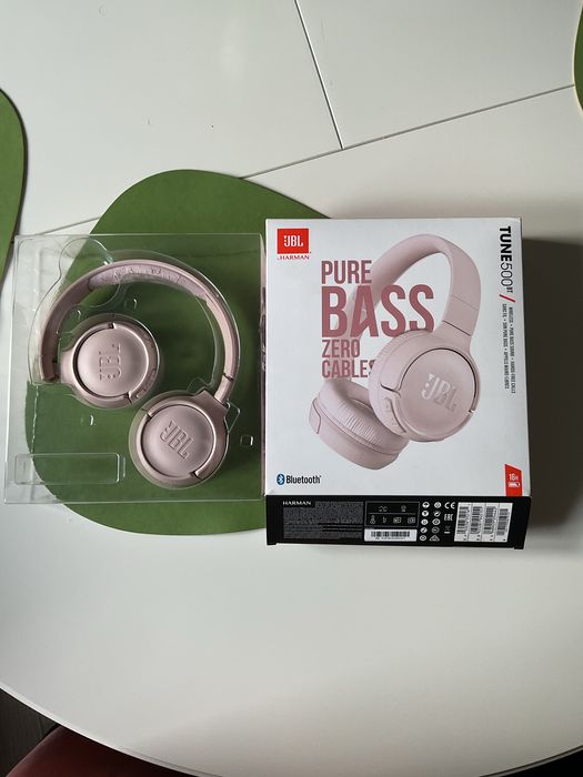 Casti wireless on earJBL 500 BT