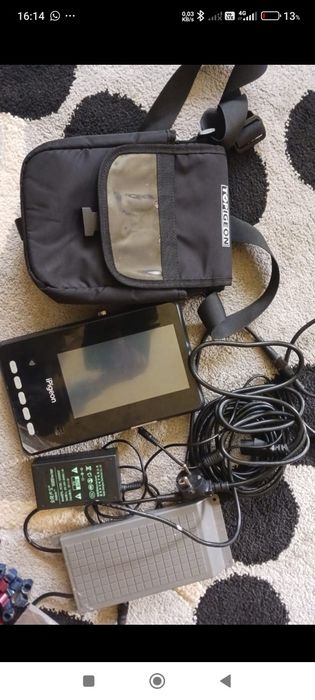 Ceas V8 top pigeon + trapa un camp +cablu încărcare +geantă