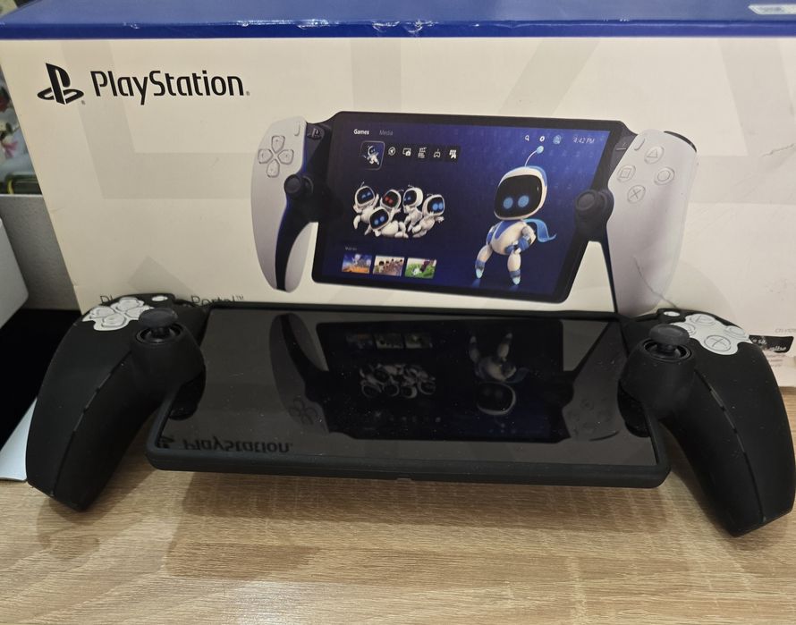 PlayStation Portal Remote Player pentru PS   5 - CA NOU !