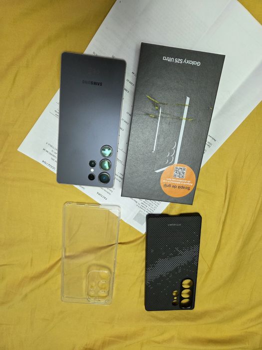 Samsung S25 Ultra 512gb impecabil folie pe ecran 2huse factura inca 1an