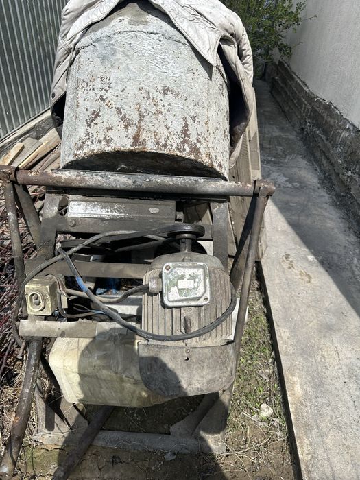 Продам бетономешалку