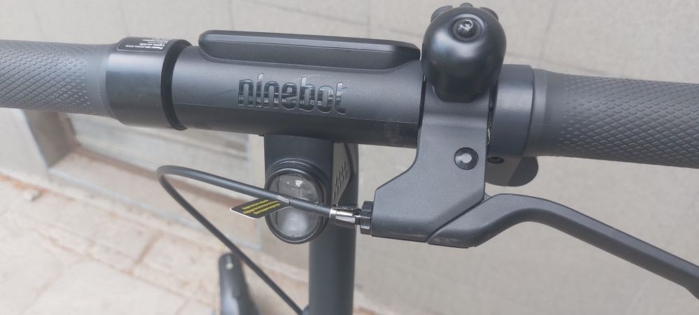 Продавам електрическа  тротинетка Ninebot от Германия