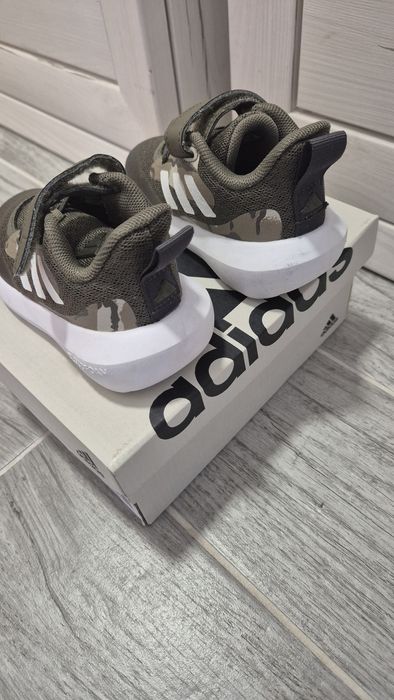 Детски маратонки  Adidas и Geox