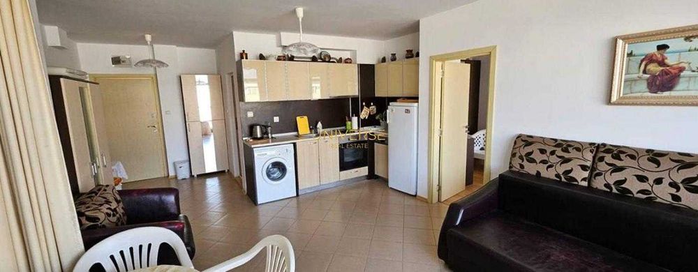 Продава се Двустаен апартамент в к.к. Слънчев бряг - 77 кв.м за 897 €/кв.м - Снимка #3