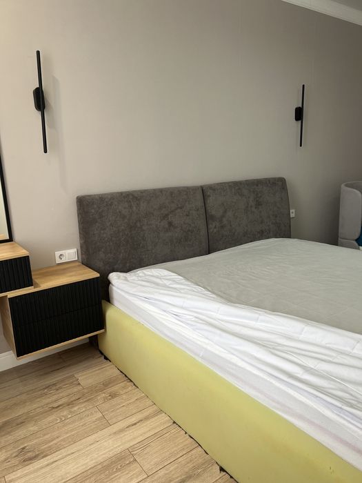 Кровать дизайнерская 2х2