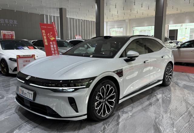 Zeekr 007 GT+dop opsiya  sotuvga tayyor