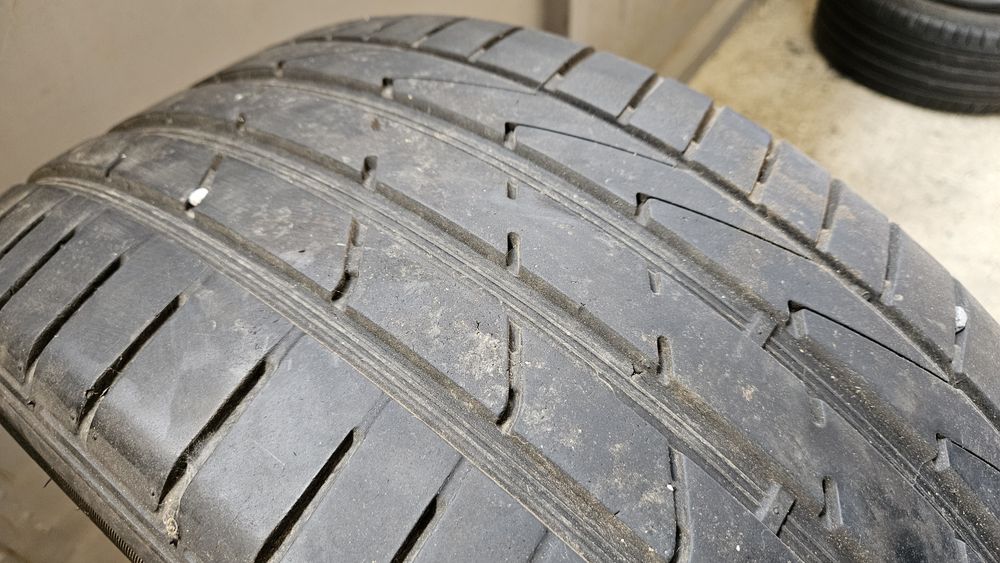 2бр гуми 255 40 19  ханкок