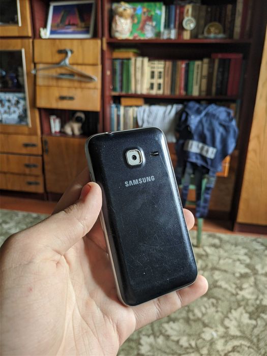Samsung j1 mini 8 gb