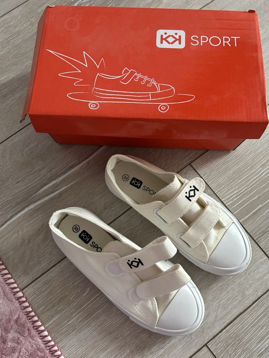 Детски бели кецове К&К