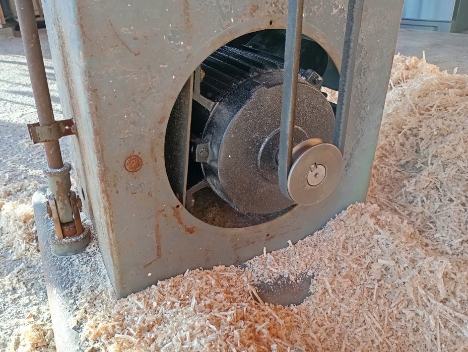 Vând abric monofazic