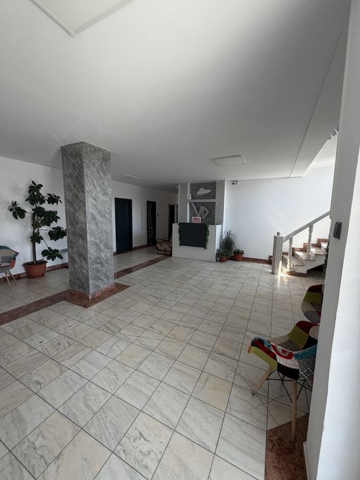 Vând clădire / vila