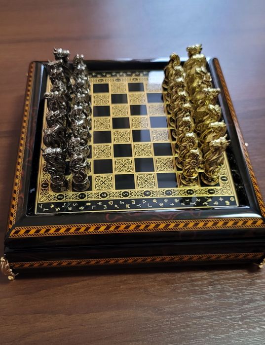 Шахмат "Зверинный стиль"