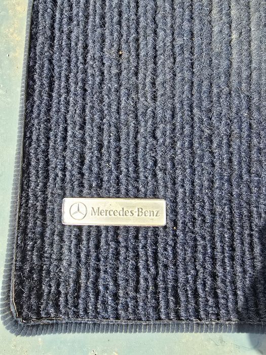 Коврик на мерседес 124