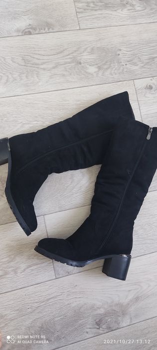 Продаются новые сапоги зима!Одеты один раз!