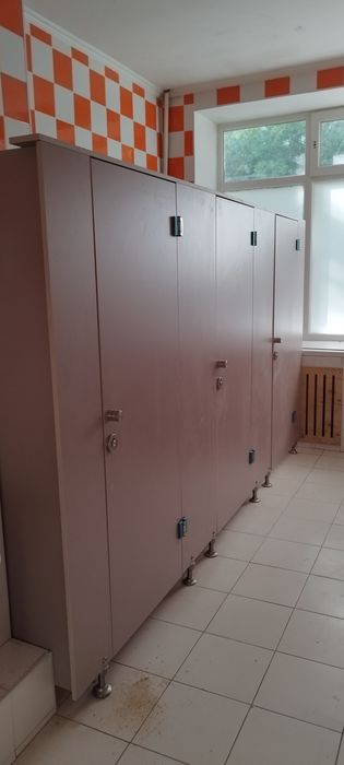 Сантехнические перегородки из ЛДСП.