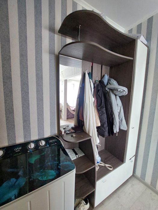 Продам 1 ком Караван