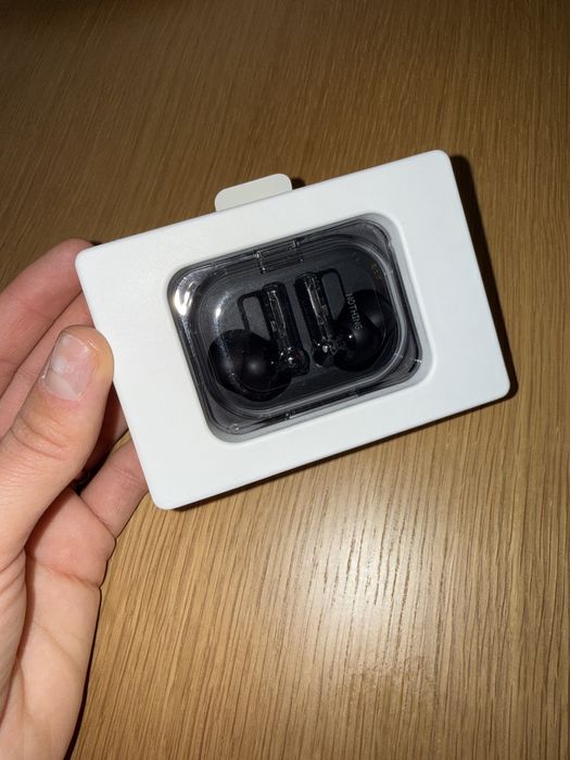 Casti wirelles Nothing Ear(a)