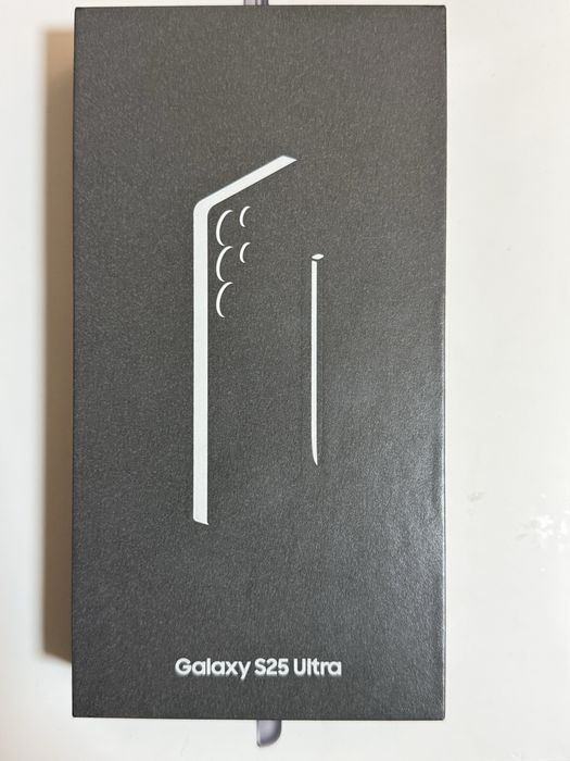 Samsung S25 Ultra nou