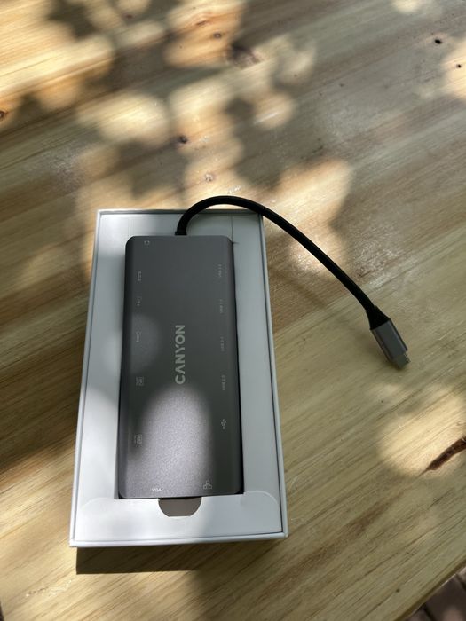 Докинг станция Canyon 13 порта нова