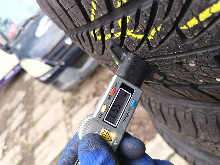 Anvelope MS iarna 225 40 18 Goodyear 2021 5.5mm