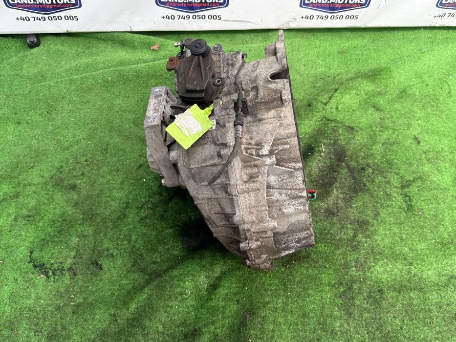 CUTIE DE VITEZE MANUALA 6 TREPTE VOLVO XC60 2011 2.0 DIESEL COD OEM BG9R7002PA / 36002727 / 6566R-7F096-AD / HATCHBACK 2010-2014