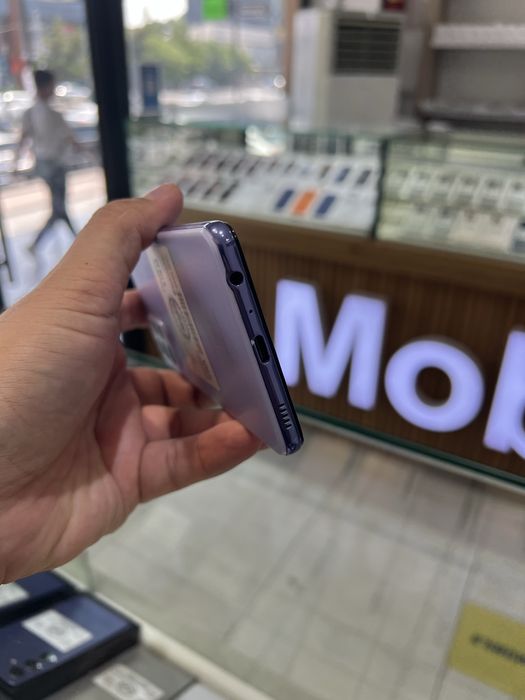 Продается (Nasiya-Вариант-Рассрочка) Galaxy A52 в отличном сост
