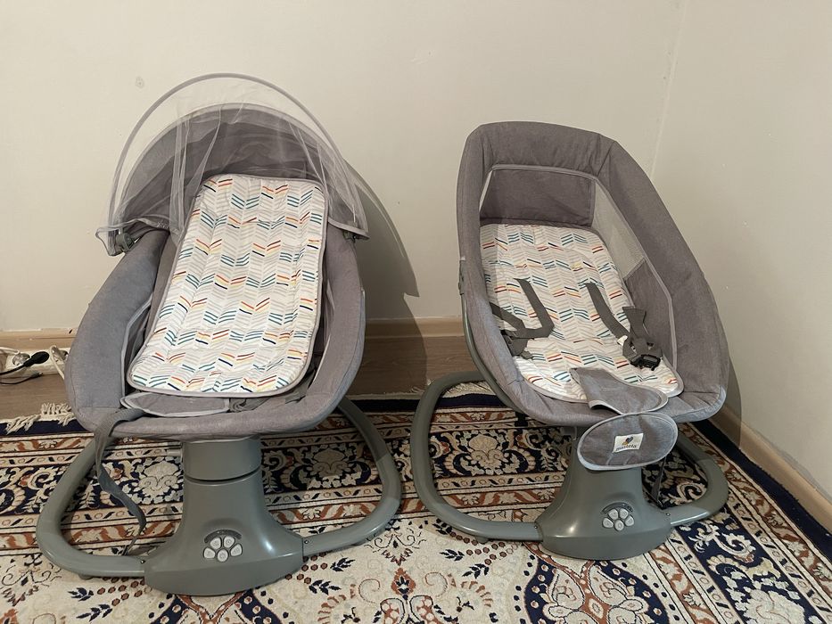 Шезлонг для малышей электронный,все работает в хорошем состояний