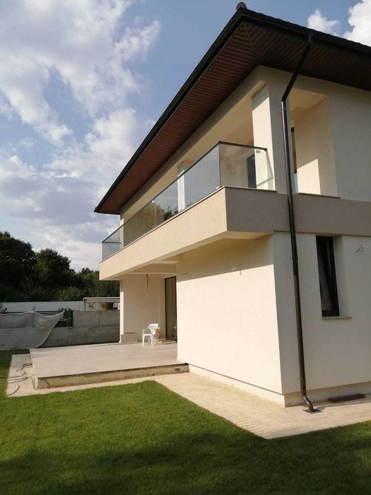 Inchidere Balcone , Terasa , Pergole retractabila cu LED, Bioclimatic Rolling Roof retractabila cu lamela alum., Wintergarden  Acoperis fix din sticla