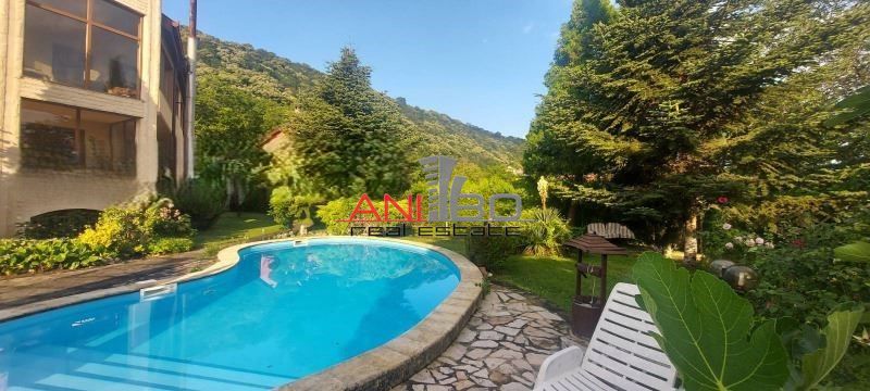 Продава се Къща в Варна, Аспарухово - 310 кв.м за 1639 €/кв.м - Снимка #1