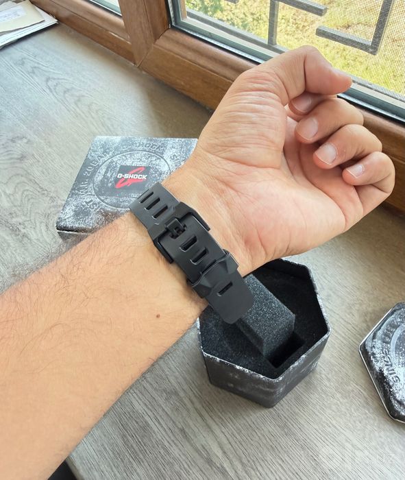 Casio G-SHOCK GA-B001-1AER — original, ideal holatda