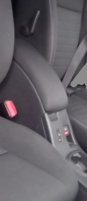 Far Megane3 lampa far Renault Megane3 Clio4 motor 1.2tce ușa 2015 aripa stop interior haion cutie lampa far Megane3 Scenic3 Clio4 led farLogan2 Logan3