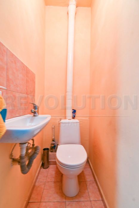 Продава се Двустаен апартамент в София, Борово - 64 кв.м за 2327 €/кв.м - Снимка #12