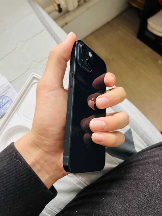 Айфон 13 продам.