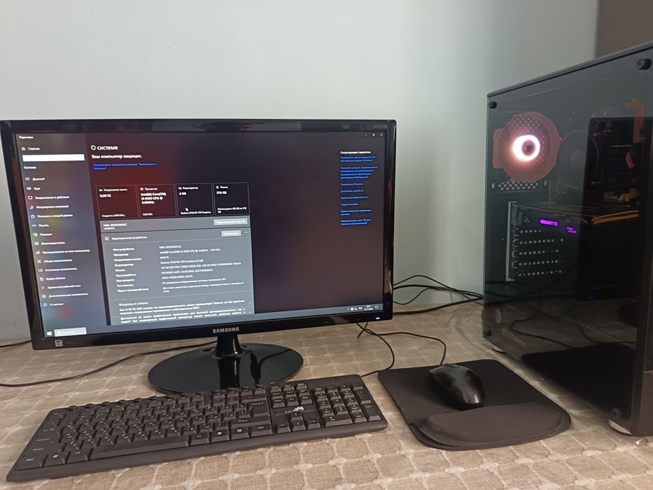 Core i  3 саккизинчи авлод. 120 SSD , 500 HDD, gigab