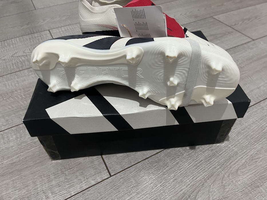 Бутсы Adidas Predator 44