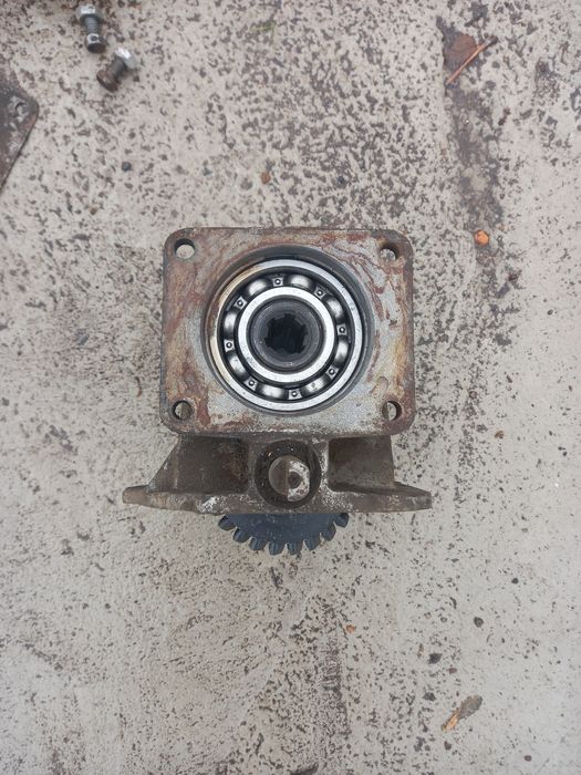 Продам запчасти на Зил Б/У