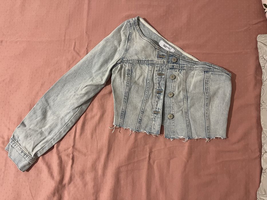 Geaca de blugi asimetrica