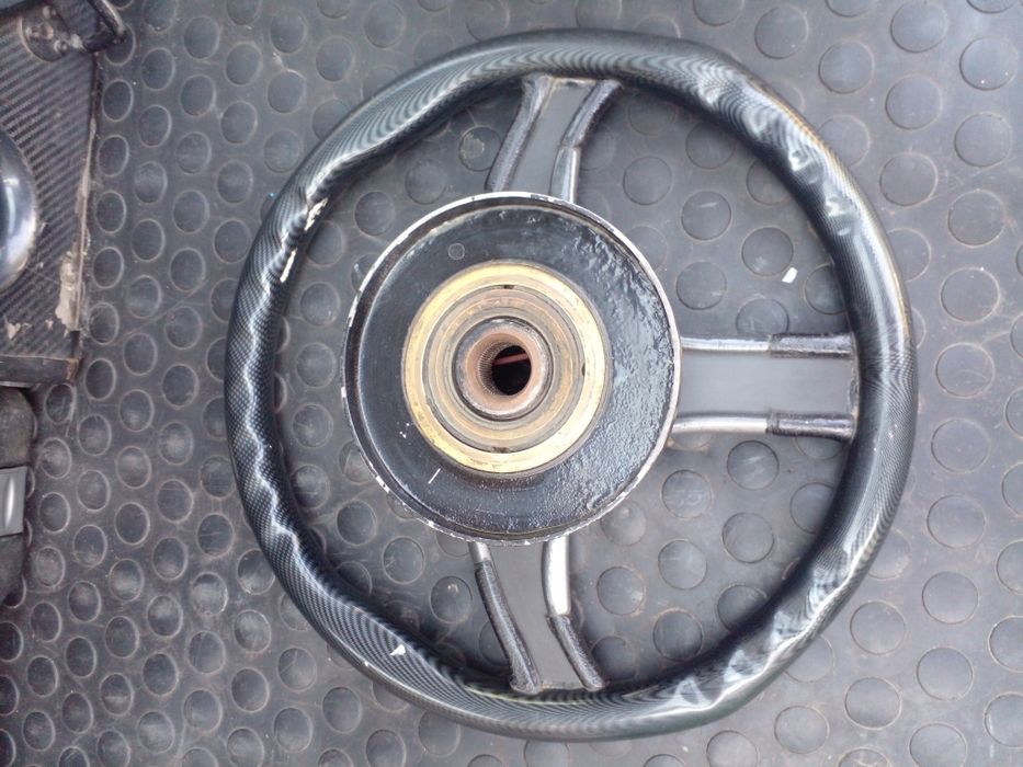 Привозной руль Raid мерседес 124