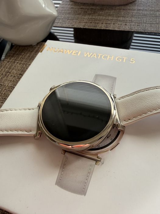 Huawei Watch GT 5