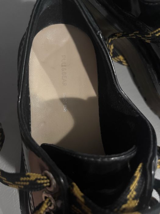 дерби на платформе/мартинсы Pull&bear