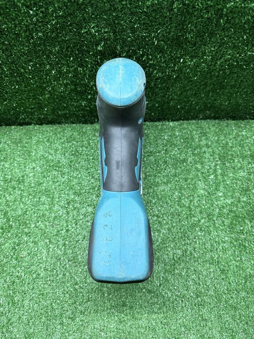 Безчетково зеге с регулаж на оборотите  Makita DJV181