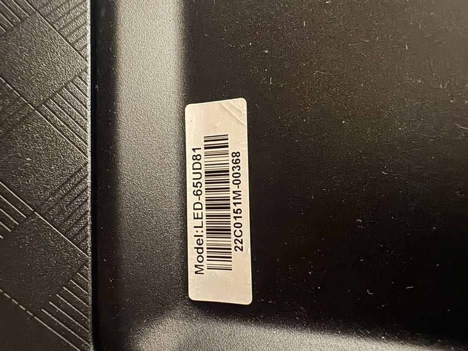 Продам сломанныей телевизор