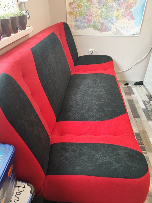 Разтегателен диван