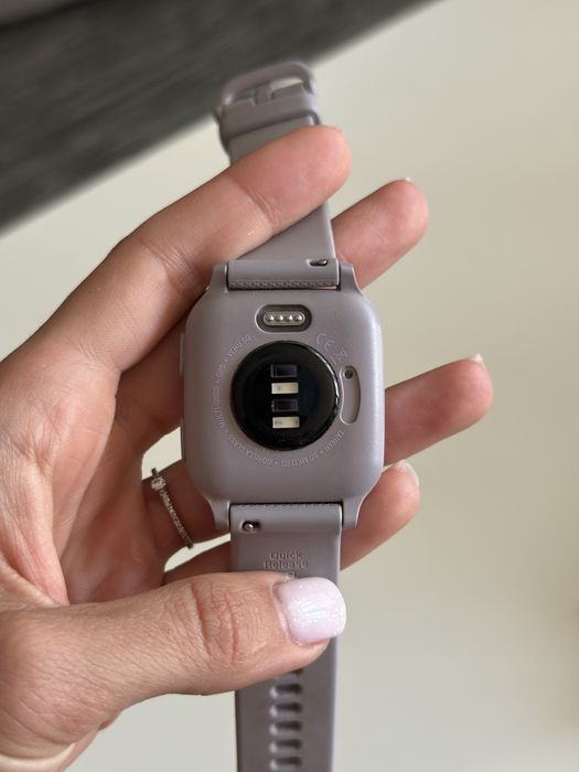 Смарт часовник Garmin venus sq