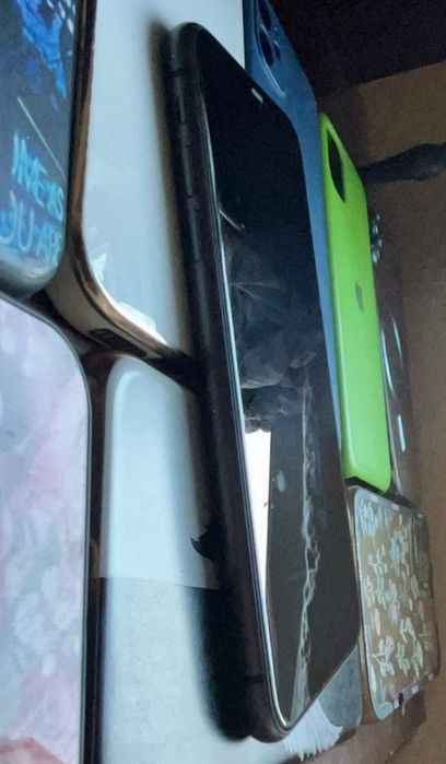 Iphone 11 black В отлично състояние!