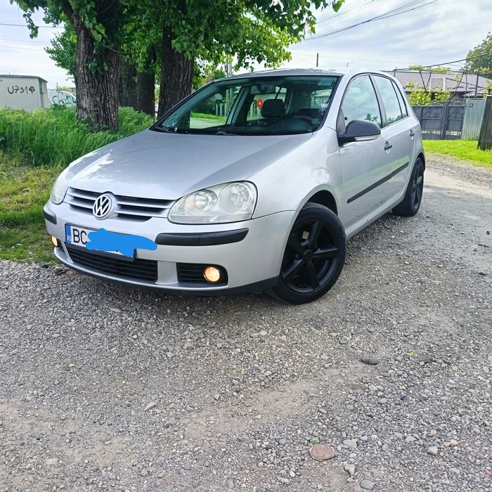 Vând golf 5  1.9 tdi